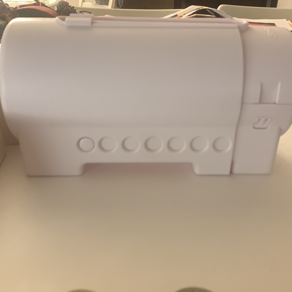 Safety first outlet & power strip cover 5 outlet covers & 1 power strip cover - Picture 7 of 8